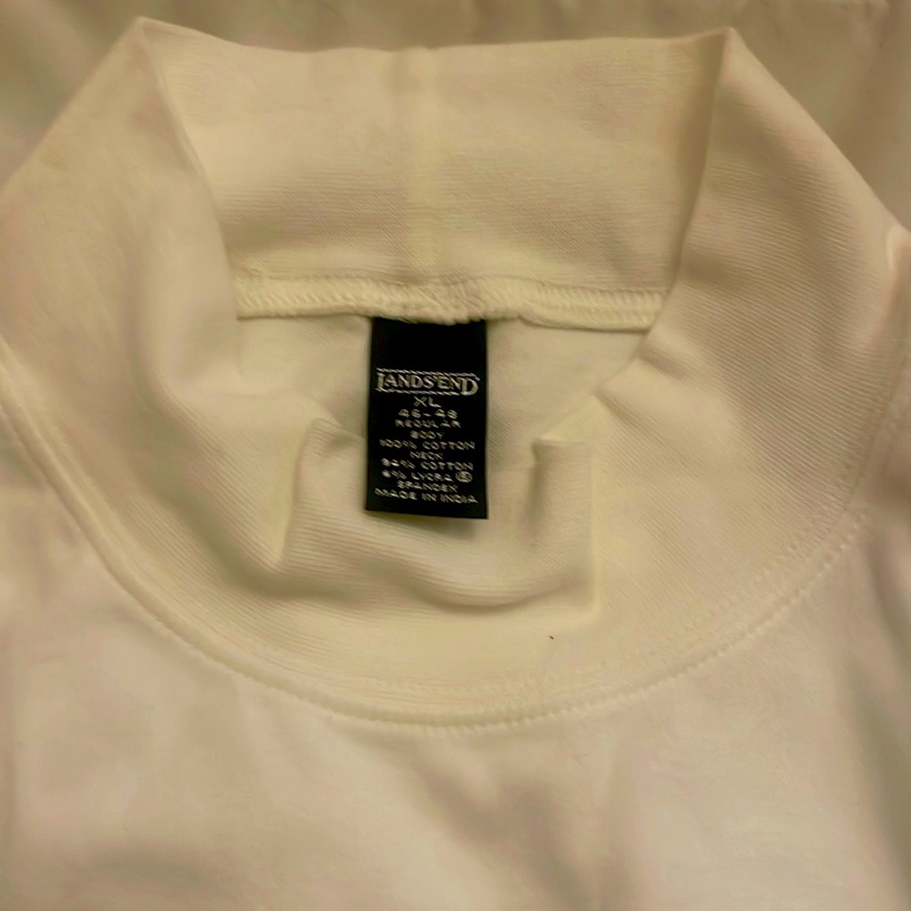 MENS XL TURTLE NECK brand new condition